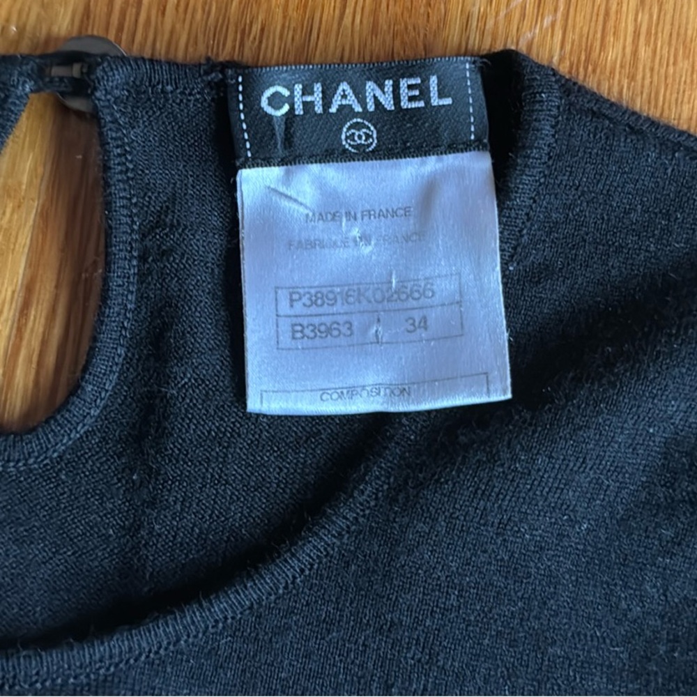Chanel Sweater - image 4
